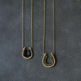 SpoiledBrat Jewelry幸运马蹄系列 黑尖晶 绿锆石锁骨链 项链