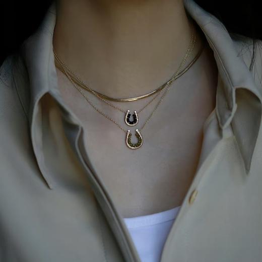 SpoiledBrat Jewelry幸运马蹄系列 黑尖晶 绿锆石锁骨链 项链 商品图1