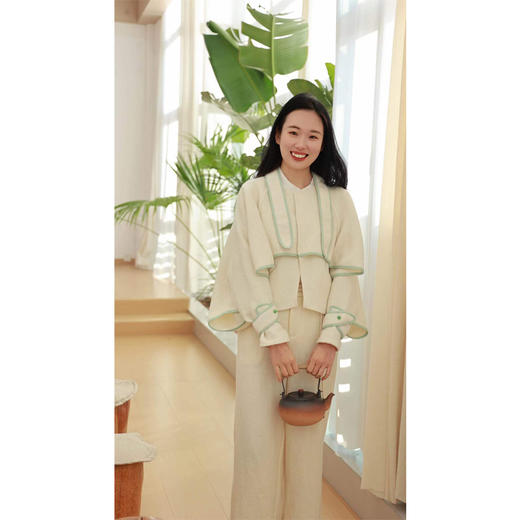 【线上专属】【贺春系列】外套（24705042-凝脂E101） 商品图0