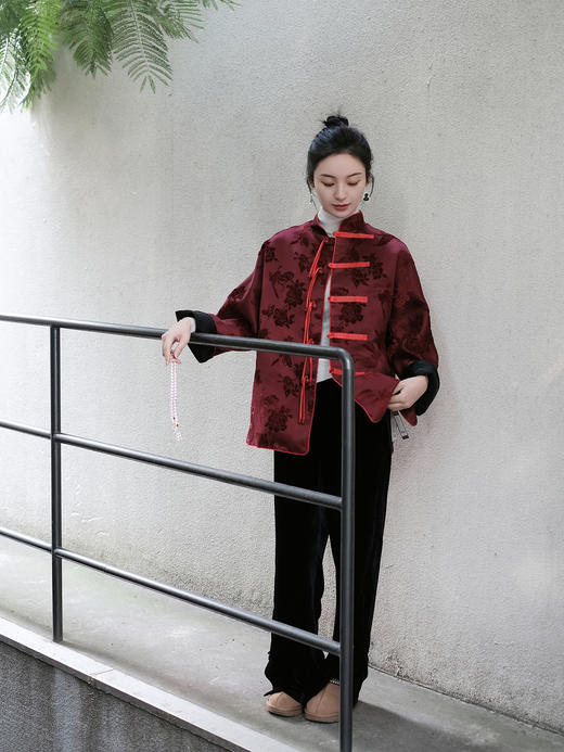 盛唐牡丹 |朱樱红真丝漳绒对襟外套-红底红纹样（里人丝，钉珠款） 商品图7