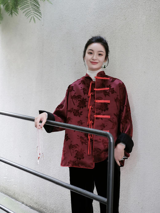 盛唐牡丹 |朱樱红真丝漳绒对襟外套-红底红纹样（里人丝，钉珠款） 商品图10
