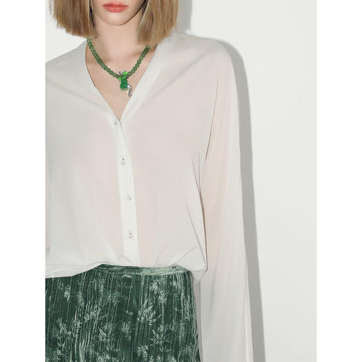 COCOBELLA轻奢醋酸纤维新中式V领白衬衫玉石扣质感衬衣SR0021 商品图0