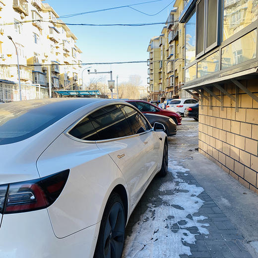 特斯拉 Model 3 标准续航后驱升级版【长租-北京】 商品图4