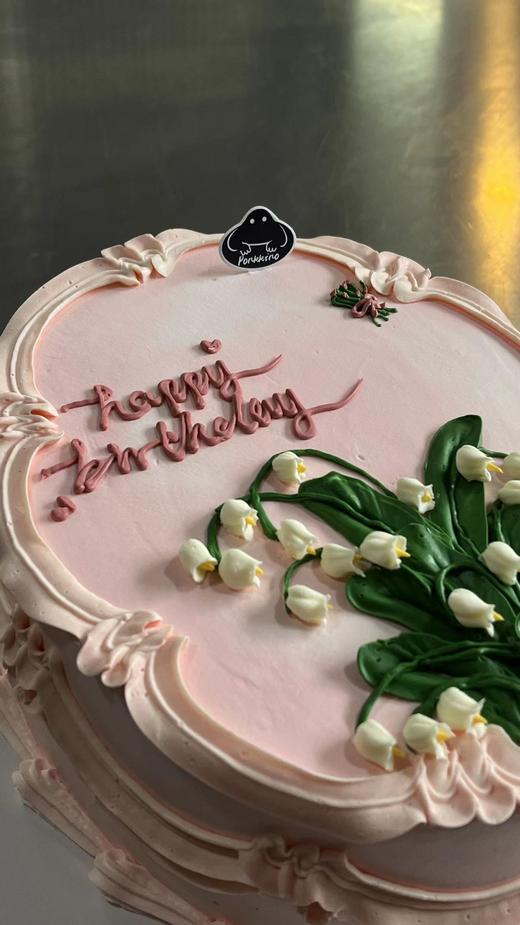 铃兰手绘奶油蛋糕 商品图3