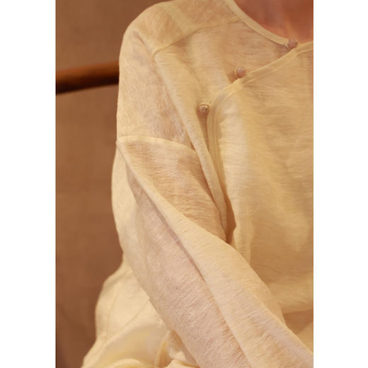 【春满人间系列】衬衫（24708002-玉色） 商品图4