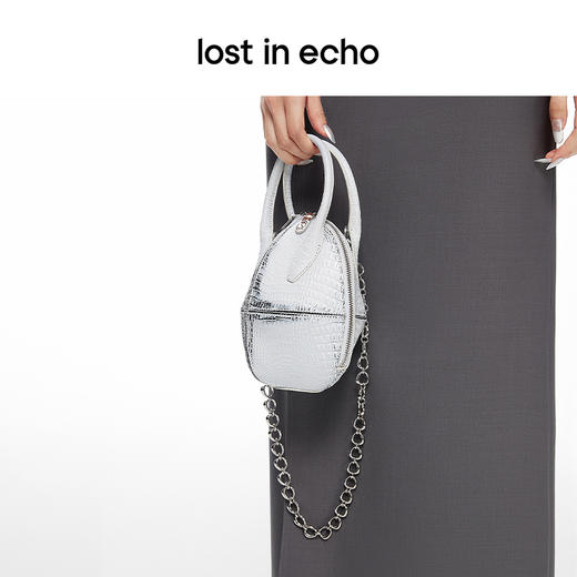 [福利价]lost in echo2024春季新款设计师品牌立体分割链条蛋蛋包立体独特 商品图3