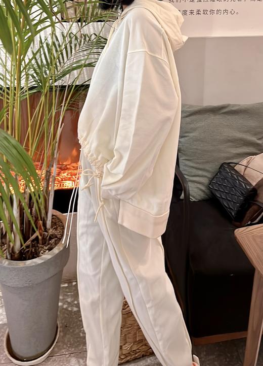 S2L5 臣禾 阔版设计款休闲连帽卫衣K221056102 商品图4