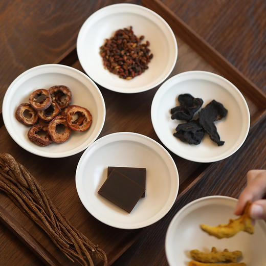 玫红四物草本植物饮  多味食材组成的四物植物饮，果汁般清甜可口滋养身体 玫红四物饮30ml*14袋/盒 商品图2