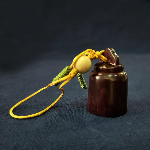 称心如意°圆柱形紫檀印章挂件 商品图9