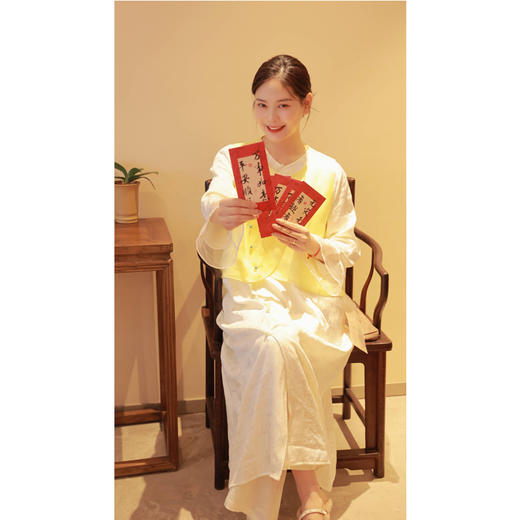 【线上专属】斜襟马甲（24704114-黄白游） 商品图1