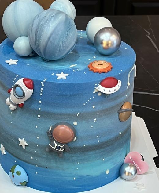 星辰大海 · 奶油霜蛋糕 商品图1