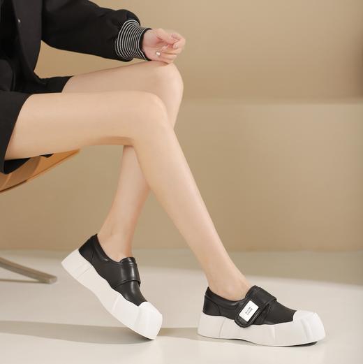 westory学院风板鞋小香风板鞋运动厚底平跟系带运动鞋板鞋W24AM57441 商品图4