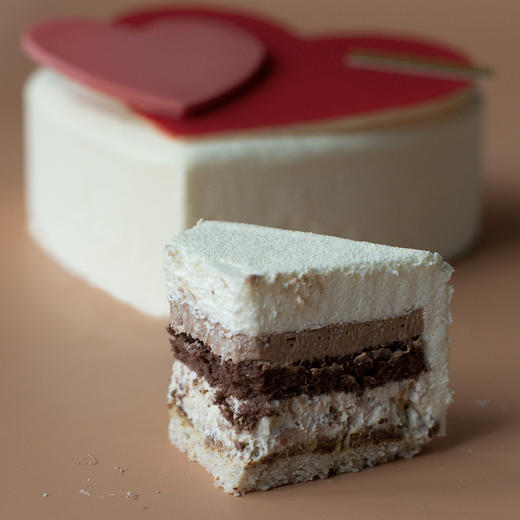 爱意满满「怦然心动」玫瑰牛奶巧克力蛋糕 商品图7