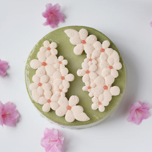 「四季·春」满园春色蛋糕（春之味：香草、蜜桃&龙井）｜《EVERNAKED寻味四时》2024版第一期 商品图1