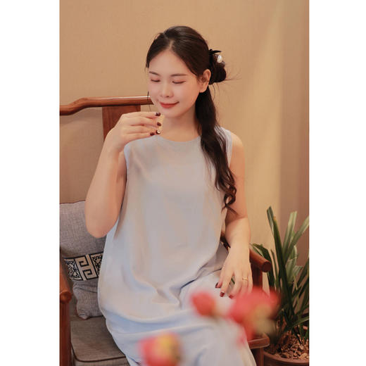 【线上专属】【始芳菲系列】无袖连衣裙（23718075-星朗） 商品图0