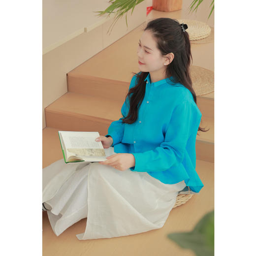 【线上专属】【始芳菲系列】衬衫（22810084-孔雀蓝） 商品图0