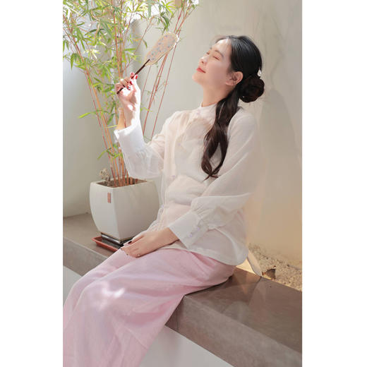 【抖音专属】【清欢系列】立领衬衫（24710209山矾） 商品图1