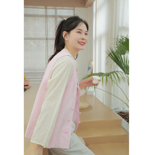 【2026东衣作】【始芳菲系列】圆领马甲（24704222-粉米） 商品图1