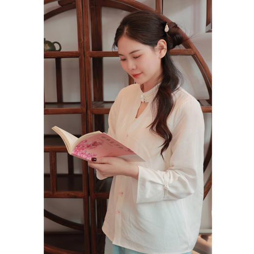 【抖音专属】始芳菲系列】立领衬衫（24710220缟羽） 商品图3