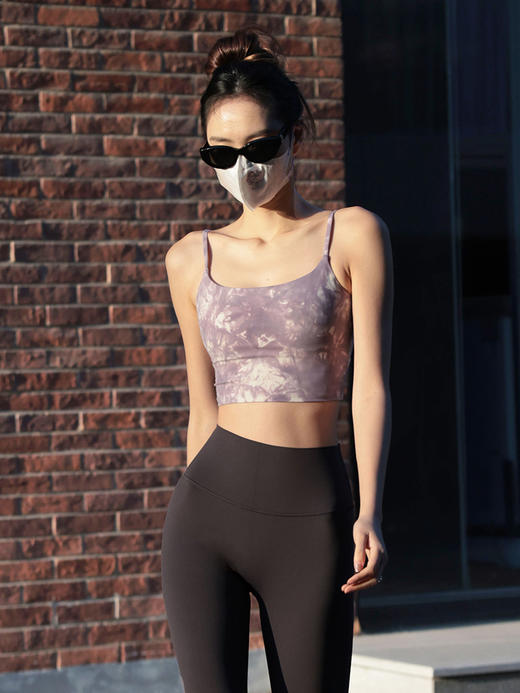 beemen时尚扎染 一体杯运动背心  不撞衫 更时尚 低强度 瑜伽 健身 普拉提 日常穿搭 {扎染工艺，每一件花色都不同，以实物为准哦} 商品图4