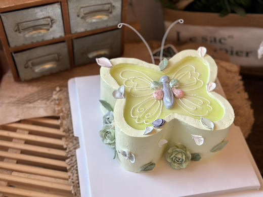 网红蝴蝶蛋糕，全部装饰可食用，提前5天预定哦，九运离火，点燃希望之光，破茧成蝶，舞动新的篇章。愿这份蝴蝶蛋糕，带你飞向更美好的未来 商品图11