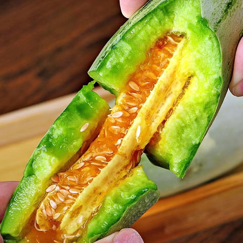 【山东 61 羊角蜜甜瓜】 清甜爽脆 饱满多汁 果肉柔滑 瓜香四溢