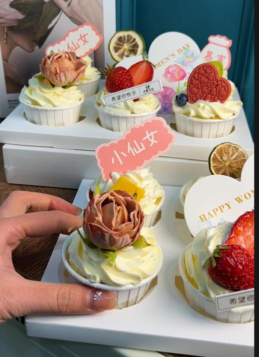 女神节6粒杯蛋糕 商品图1