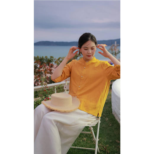 【线上专属】领衬衫（21710804-黄河琉璃【陌上花系列】小领衬衫（21710804-黄河琉璃） 商品图0