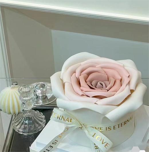 翻糖玫瑰蛋糕（提前48小时预订） 商品图0