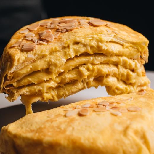 【小虎镇店爆款】猫山王榴莲千层蛋糕 商品图1