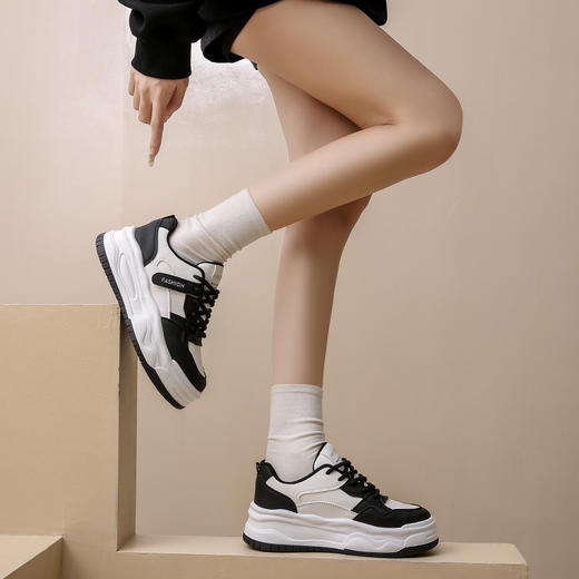 万沃厚底小白鞋女增高板鞋（4-312） 商品图1