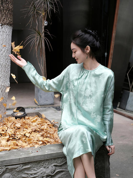 盛唐牡丹 |艾绿冠乐绉蝶恋花半裙 商品图11