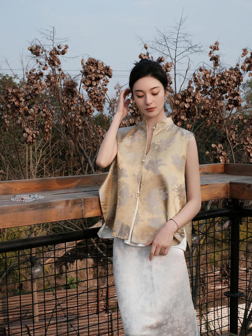 瑕疵|  盛唐牡丹 |玉兰花真丝双面穿马甲[特价品](特殊商品不退不换) 商品图8