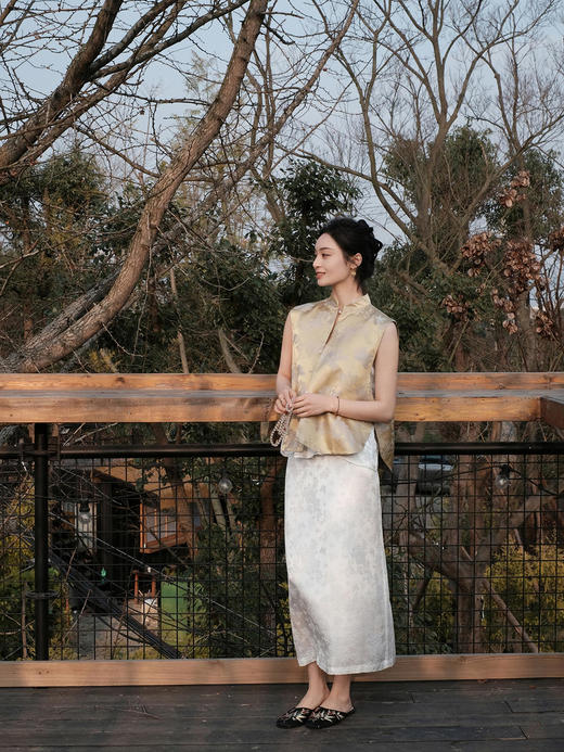 瑕疵|  盛唐牡丹 |玉兰花真丝双面穿马甲[特价品](特殊商品不退不换) 商品图12