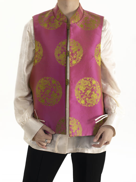 瑕疵| 盛唐牡丹 | 双面穿花蕾缎立领马甲（实物红色面领口处无玉扣；绿色面实物有玉扣如照片所示）[特价品](特殊商品不退不换) 商品图3