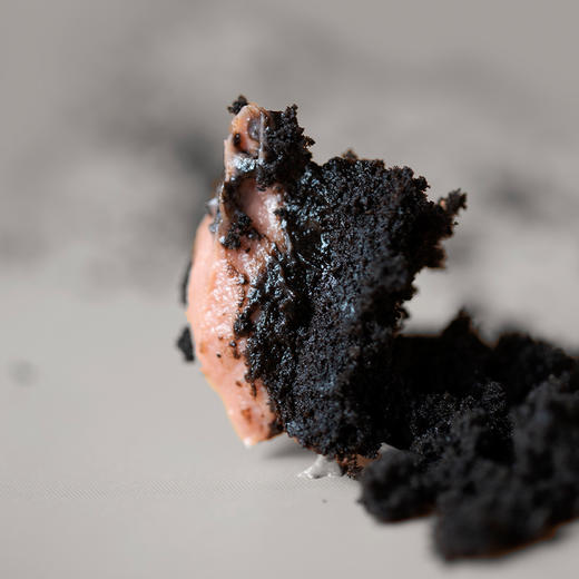 即将下架！升级版「摸鱼」草莓巧克力墨鱼汁蛋糕 商品图6