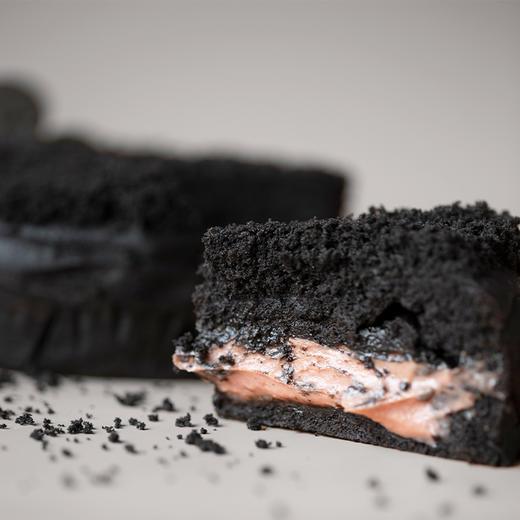 即将下架！升级版「摸鱼」草莓巧克力墨鱼汁蛋糕 商品图5