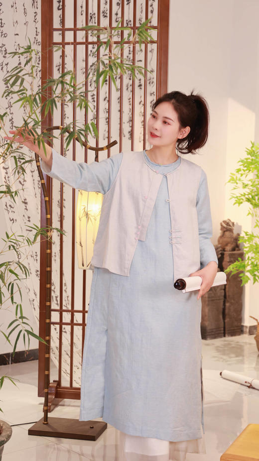 【抖音专属】【和光同尘】马甲（24704227素采） 商品图0