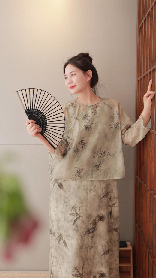 【和光同尘】宽吊带（24718108-云母） 商品图0