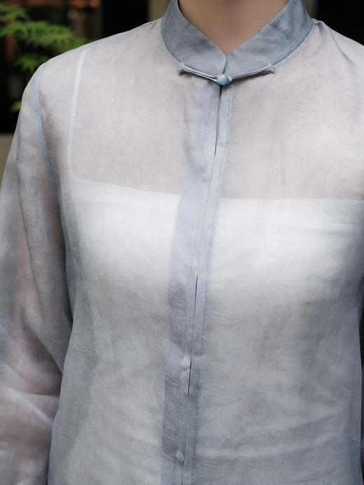 盛唐婧 |手工扎染真丝绡上衣-灰蓝 商品图2