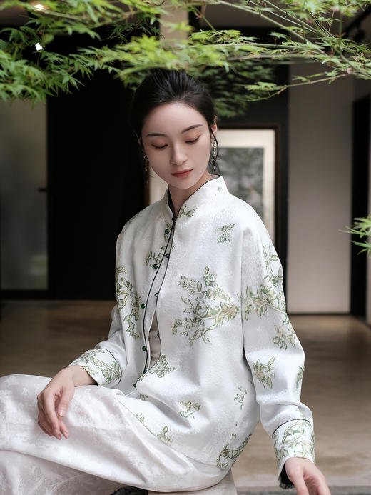 瑕疵|盛唐婧 |新中式金线剪花外套[特价品](特殊商品不退不换) 商品图3