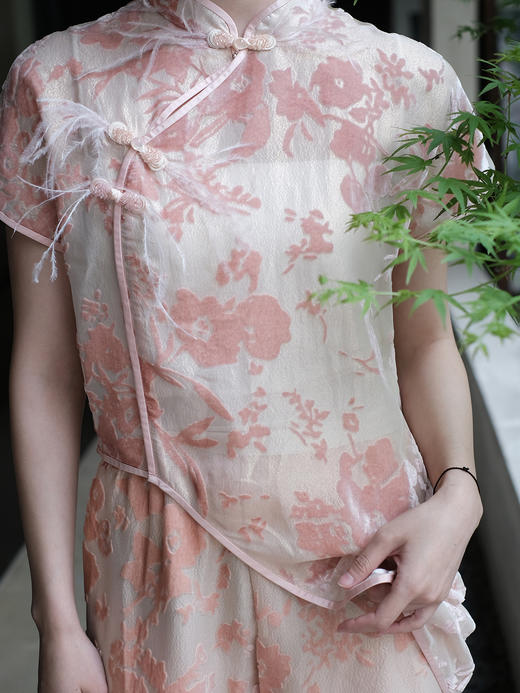 瑕疵|盛唐婧 |玫瑰粉国风丝绒上衣[特价品](特殊商品不退不换) 商品图3