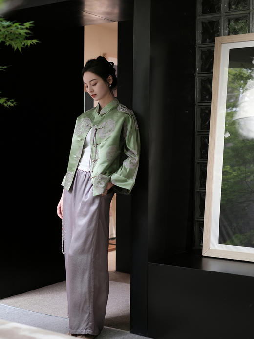 瑕疵|盛唐婧 |限量款/真丝库缎龙纹外套-绿色[特价品] 商品图4