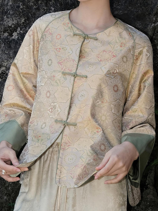 盛唐婧 |真丝宋锦春意盎然外套 商品图3