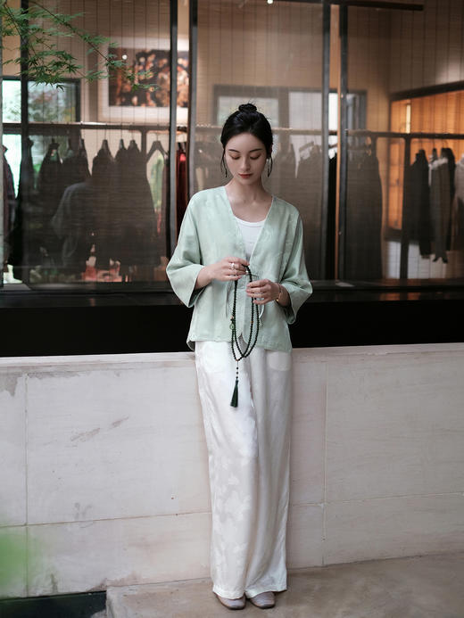 盛唐婧 |真丝花罗V领小外套 商品图6