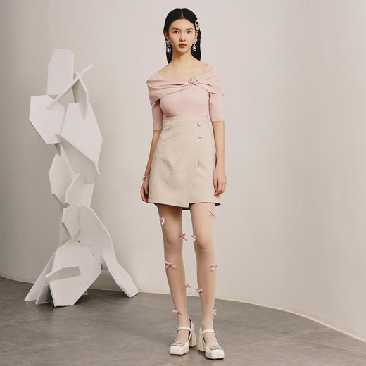 复古通勤风燕麦色褶裥A字半身裙春MC88SK076X20 商品图3