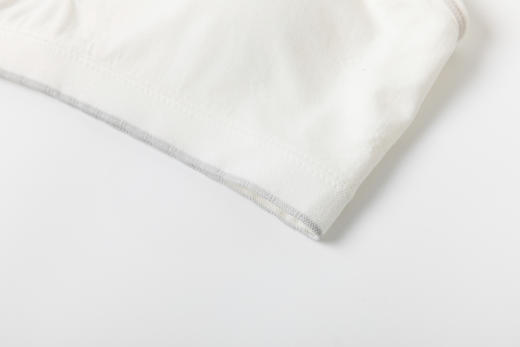 【一阶段】SCHIESSER德国舒雅童装女童主料74%粘纤+18锦纶+8%氨纶（里料90%粘胶+5%氨纶+5%蚕丝）无缝一阶段少女文胸3F/23598B 商品图4