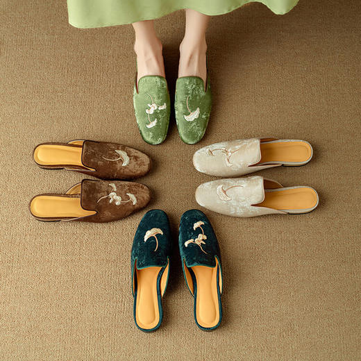 新中式国风系列！2024新款2CM复古风丝绸牛皮包头夏季刺绣方头懒人低跟穆勒拖鞋H241180458 商品图0