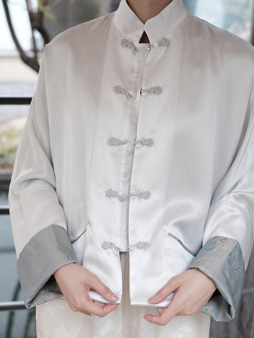 盛唐牡丹 |桃之夭夭蓝灰色真丝双面穿外套(不夹棉) 商品图2