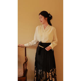 【抖音专属 】V领衬衫（23810448-玉色）